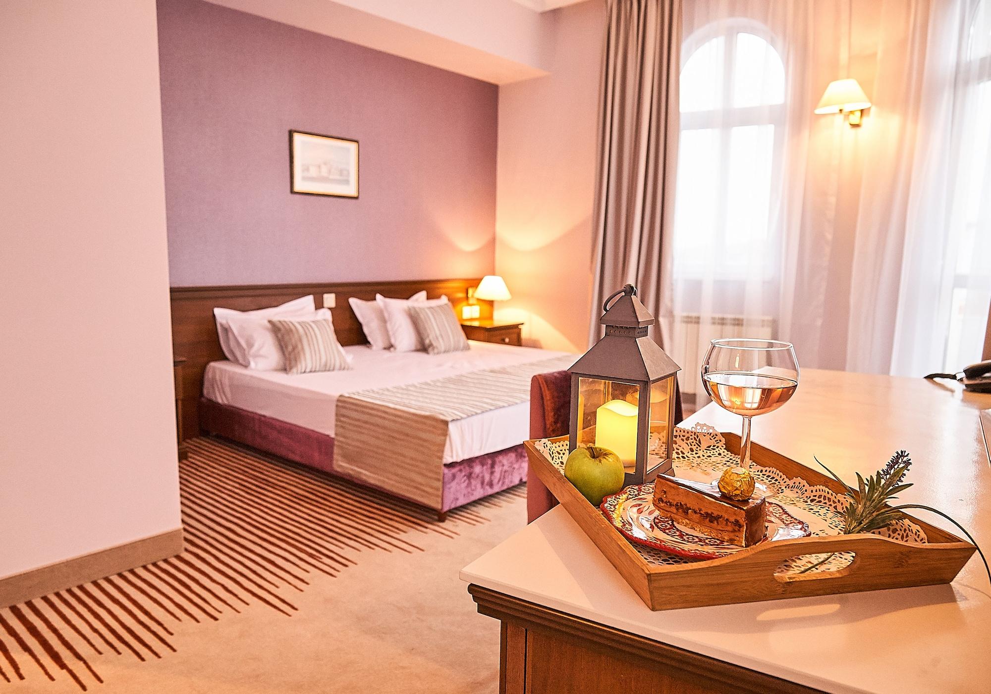 Hotel Lion 3*
