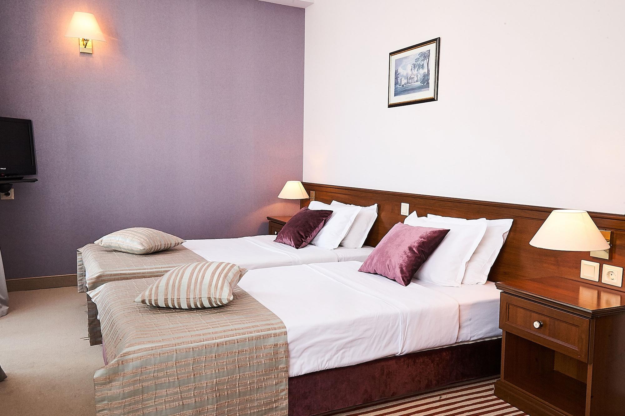 Otel Lion