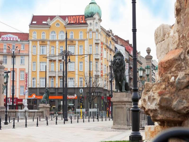 Otel Lion 3*